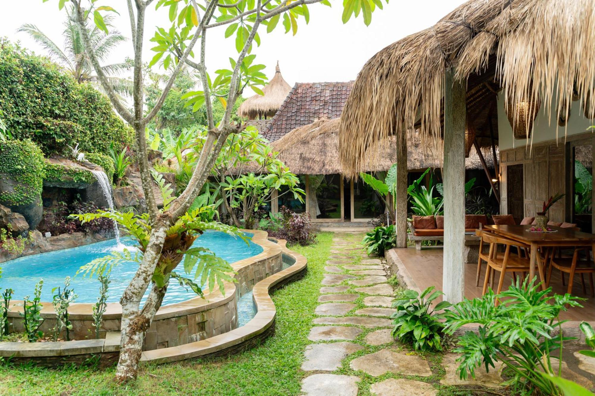 Puri Samaira Villa Tanjung  Luaran gambar