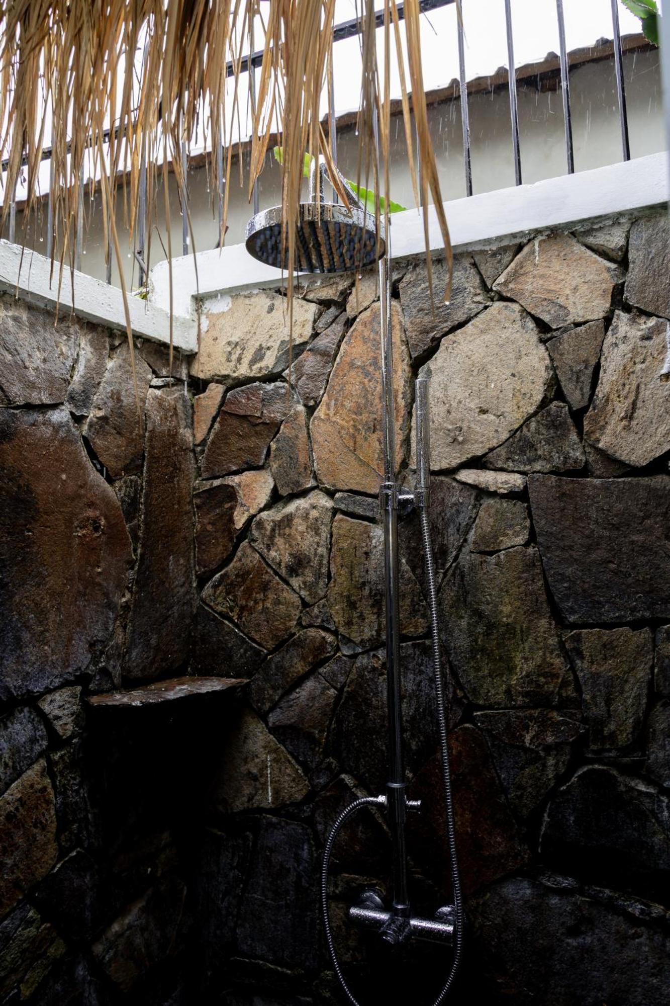 Puri Samaira Villa Tanjung  Luaran gambar