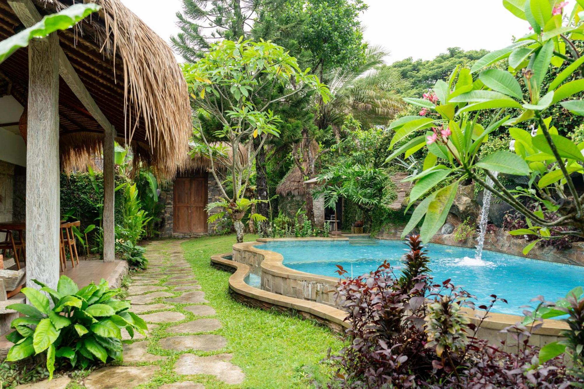 Puri Samaira Villa Tanjung  Luaran gambar