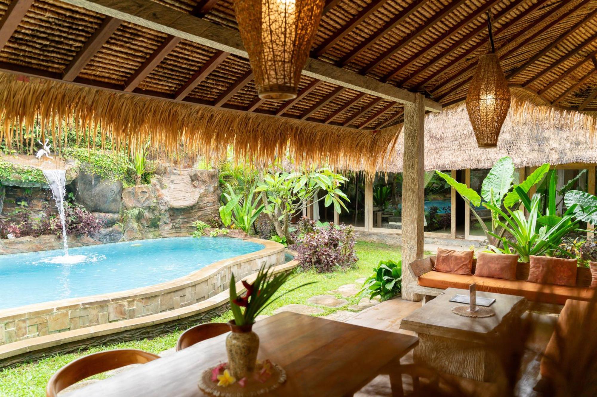 Puri Samaira Villa Tanjung  Luaran gambar