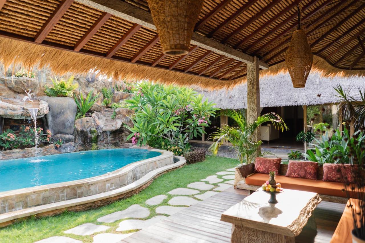 Puri Samaira Villa Tanjung  Luaran gambar